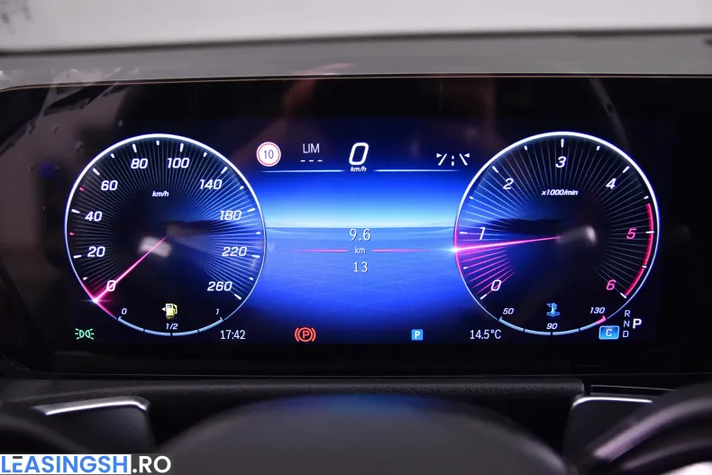 Mercedes-Benz GLB 220 (Clasa GLB) din 2025 cu 2.500 km - oferta MER235837 - foto 10
