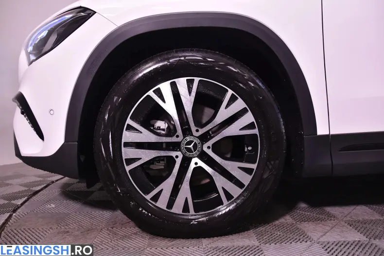Mercedes-Benz GLA 200 (Clasa GLA) din 2025 cu 1.927 km - oferta MER235838 - foto 9
