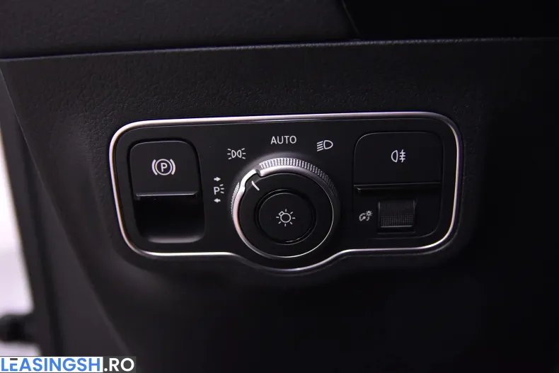 Mercedes-Benz GLA 200 (Clasa GLA) din 2025 cu 1.927 km - oferta MER235838 - foto 15