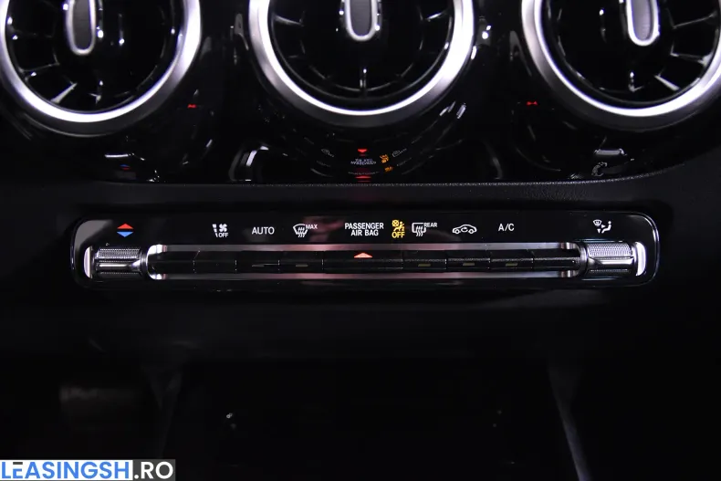 Mercedes-Benz GLA 200 (Clasa GLA) din 2025 cu 1.927 km - oferta MER235838 - foto 18
