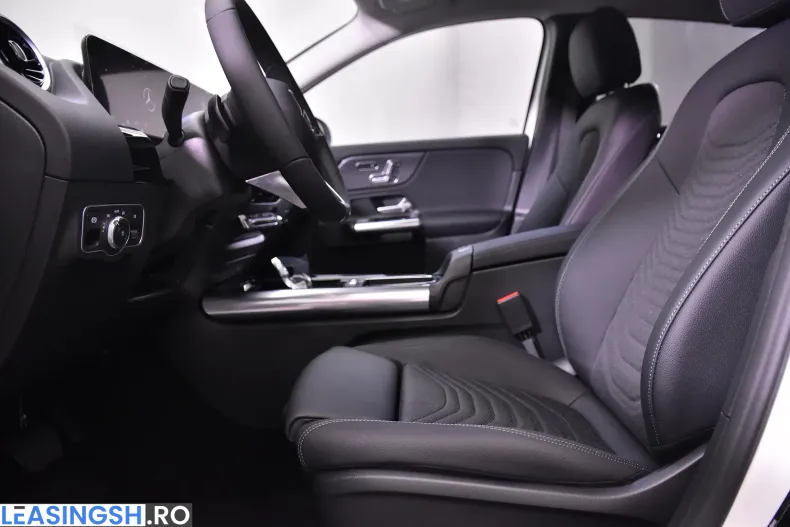 Mercedes-Benz GLA 200 (Clasa GLA) din 2025 cu 1.927 km - oferta MER235838 - foto 19
