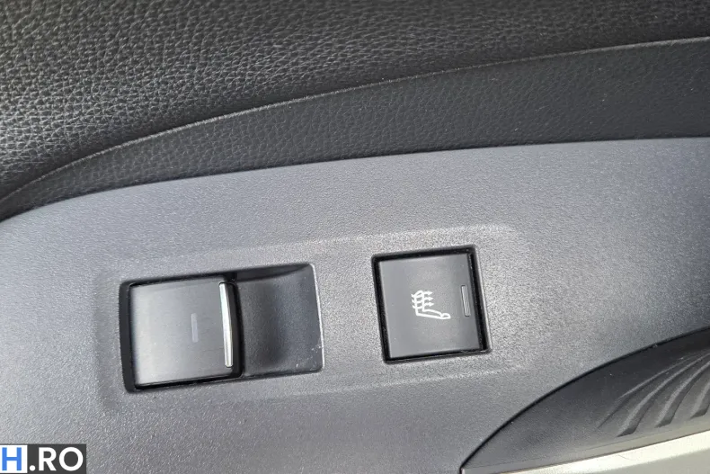 Toyota RAV4 din 2021 cu 126.000 km - oferta TOY235845 - foto 20