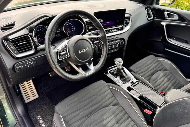 Kia Ceed din 2024 cu 23.739 km - oferta KIA235850 - foto 11