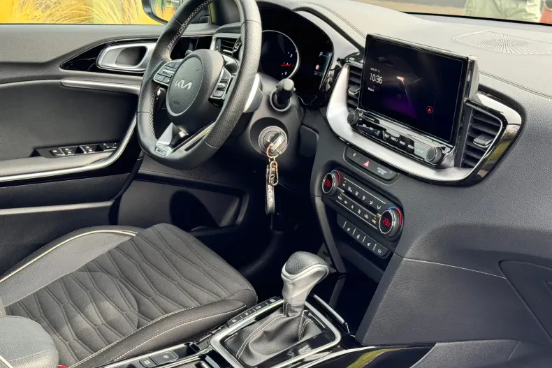 Kia Ceed din 2024 cu 23.739 km - oferta KIA235850 - foto 20