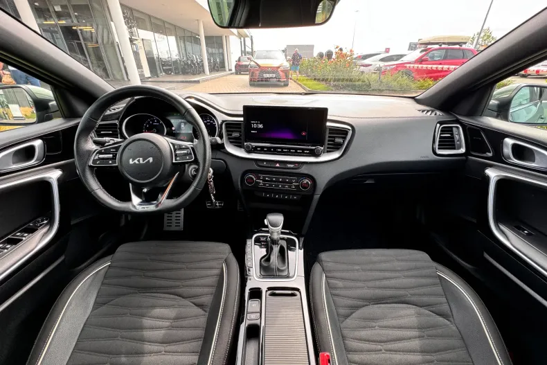 Kia Ceed din 2024 cu 23.739 km - oferta KIA235850 - foto 23