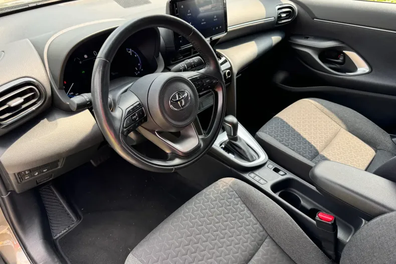 Toyota Yaris Cross din 2022 cu 89.573 km - oferta TOY235851 - foto 11