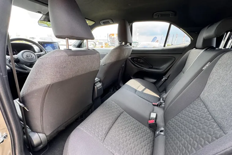 Toyota Yaris Cross din 2022 cu 89.573 km - oferta TOY235851 - foto 27
