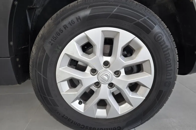 Dacia Duster din 2021 cu 88.457 km - oferta DAC235855 - foto 38