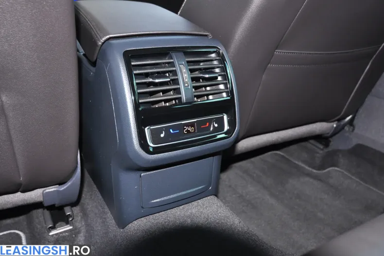 Volkswagen Passat din 2023 cu 172.600 km - oferta VOL235861 - foto 17