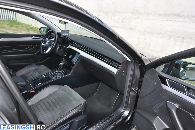 Volkswagen Passat din 2023 cu 172.600 km - oferta VOL235861 - foto 18