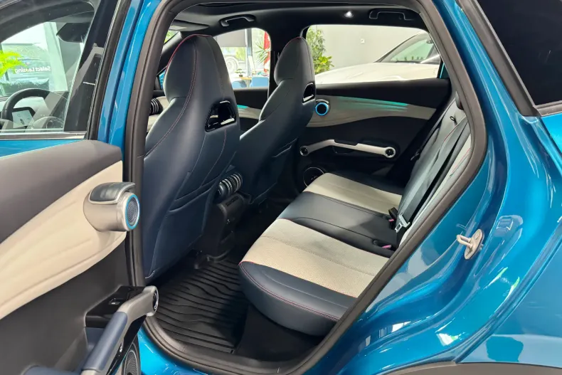 BYD ATTO 3 din 2024 cu 43.282 km - oferta BYD235867 - foto 10