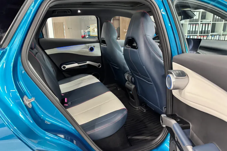 BYD ATTO 3 din 2024 cu 43.282 km - oferta BYD235867 - foto 12