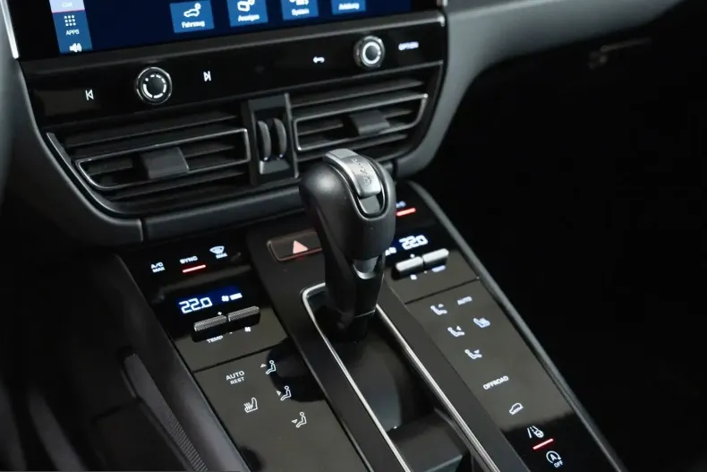 Porsche Macan din 2024 cu 38.400 km - oferta POR235878 - foto 24
