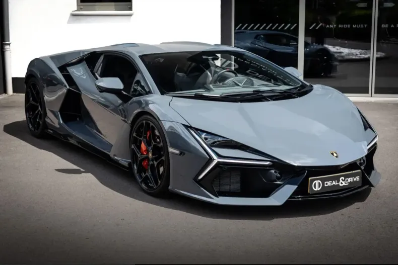 Lamborghini Revuelto din 2025 cu 5.397 km - oferta LAM235882 - foto 6