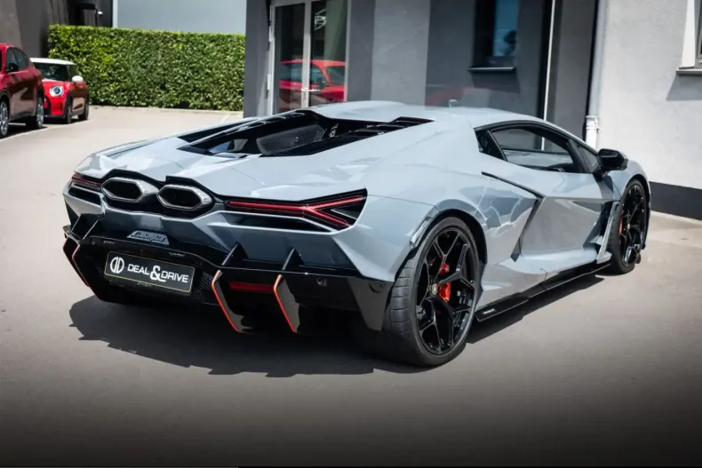 Lamborghini Revuelto din 2025 cu 5.397 km - oferta LAM235882 - foto 7