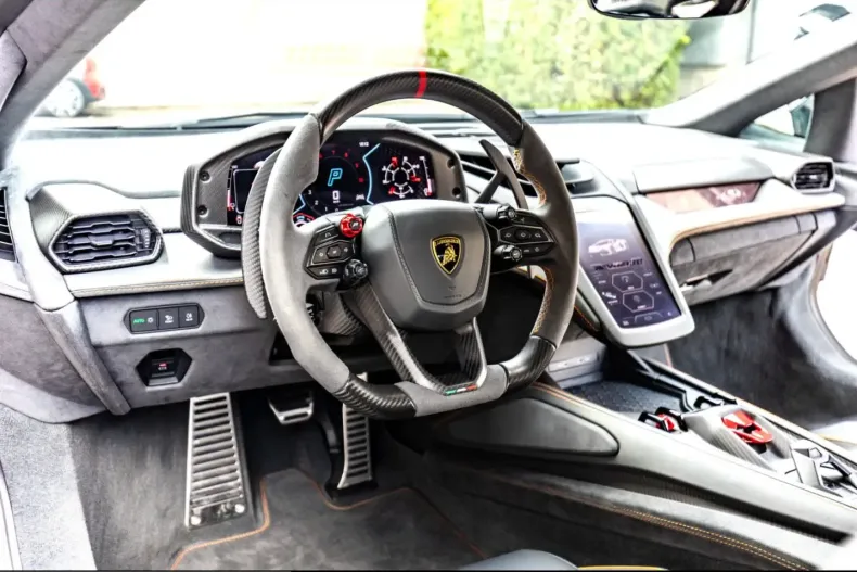 Lamborghini Revuelto din 2025 cu 5.397 km - oferta LAM235882 - foto 10