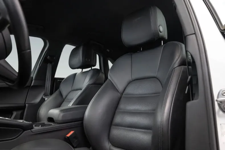 Porsche Macan din 2022 cu 45.300 km - oferta POR235894 - foto 5