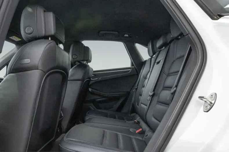 Porsche Macan din 2022 cu 45.300 km - oferta POR235894 - foto 16