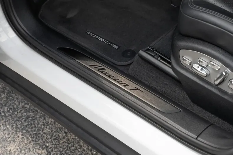 Porsche Macan din 2022 cu 45.300 km - oferta POR235894 - foto 19