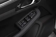 Porsche Macan din 2022 cu 45.300 km - oferta POR235894 - foto 20