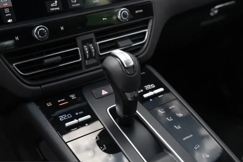 Porsche Macan din 2022 cu 45.300 km - oferta POR235894 - foto 23
