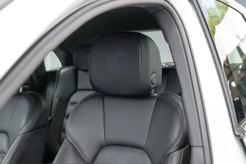 Porsche Macan din 2022 cu 45.300 km - oferta POR235894 - foto 35