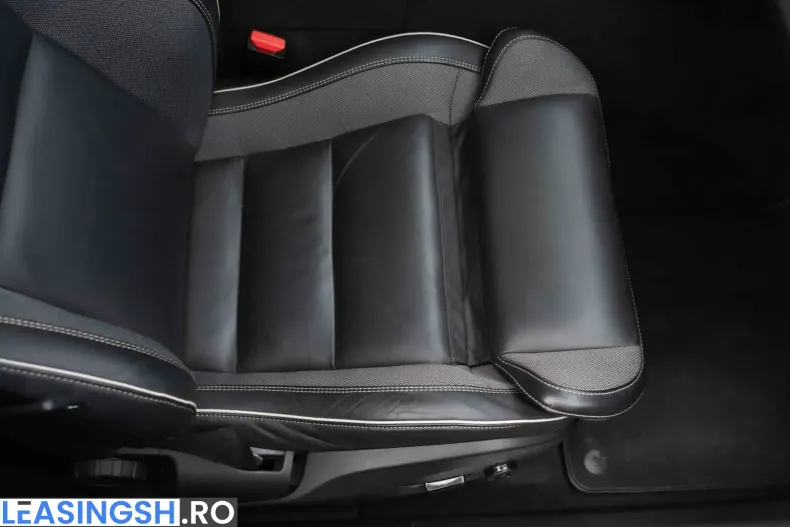 Volvo XC60 din 2021 cu 129.960 km - oferta VOL235896 - foto 21
