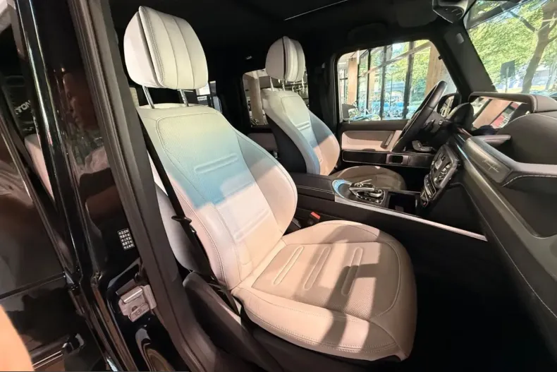 Mercedes-Benz G 400 (Clasa G) din 2024 cu 49.804 km - oferta MER235913 - foto 31
