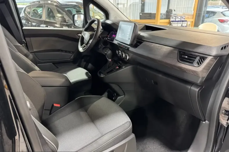Renault Grand Kangoo E-TECH din 2026 cu 51 km - oferta REN235917 - foto 14