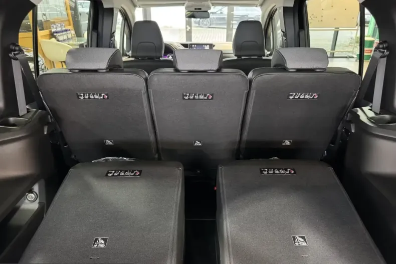 Renault Grand Kangoo E-TECH din 2026 cu 51 km - oferta REN235917 - foto 21