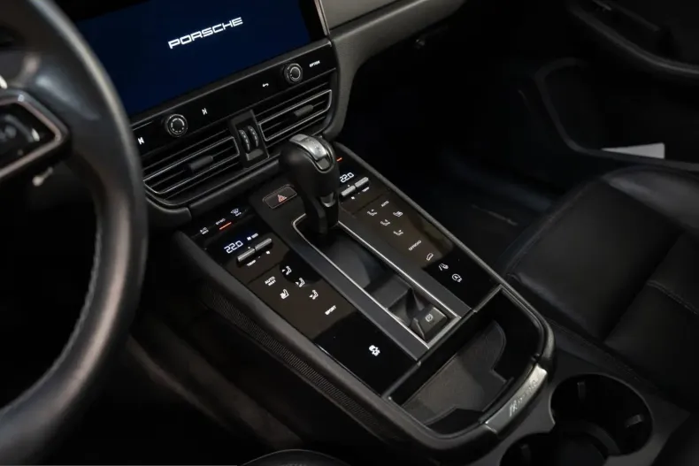 Porsche Macan din 2024 cu 22.300 km - oferta POR235919 - foto 26