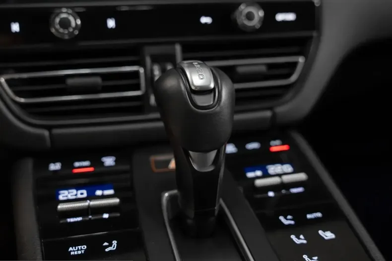 Porsche Macan din 2024 cu 22.300 km - oferta POR235919 - foto 29