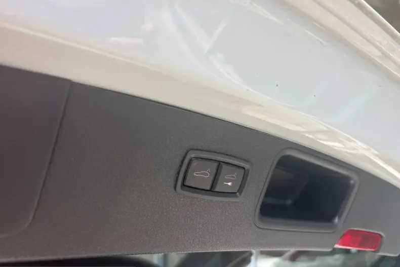 Porsche Macan din 2024 cu 53.134 km - oferta POR235922 - foto 20