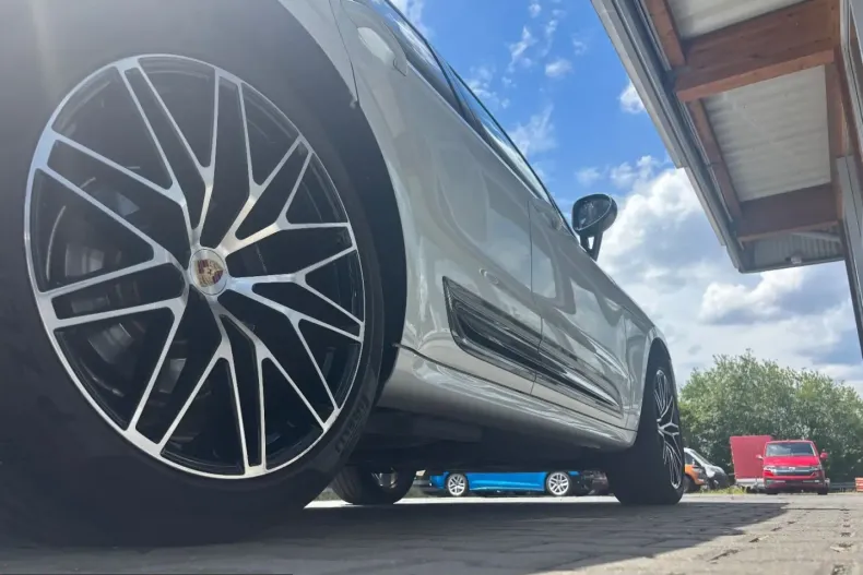 Porsche Macan din 2024 cu 53.134 km - oferta POR235922 - foto 28