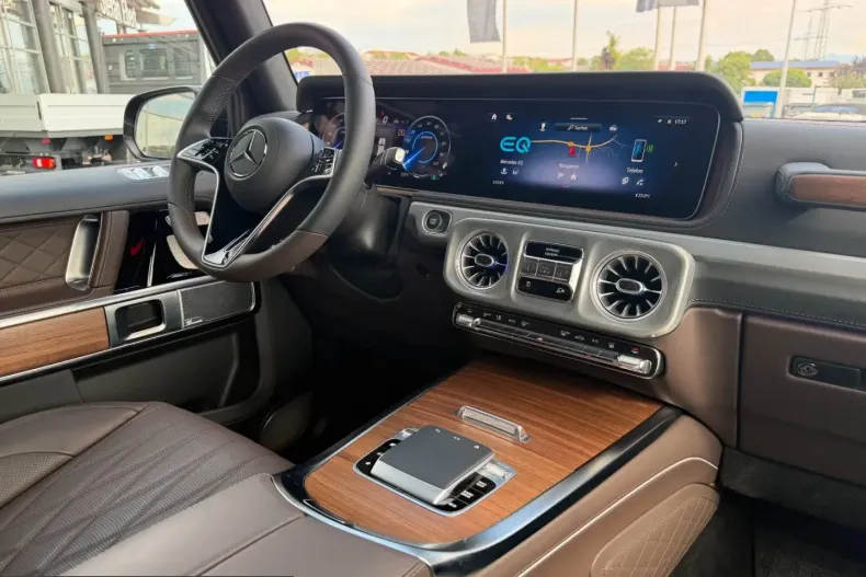 Mercedes-Benz G 580 (Clasa G) din 2025 cu 1.995 km - oferta MER235923 - foto 18