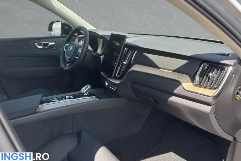Volvo XC60 din 2026 cu 300 km - oferta VOL235925 - foto 10