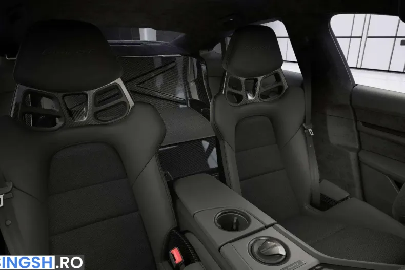 Porsche Taycan din 2025 cu 3.729 km - oferta POR235926 - foto 9