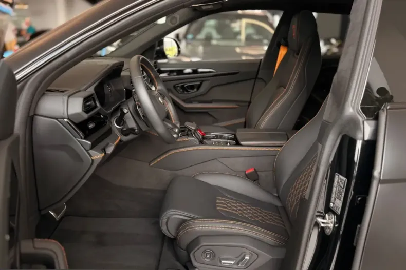 Lamborghini Urus din 2025 cu 11.200 km - oferta LAM235927 - foto 7