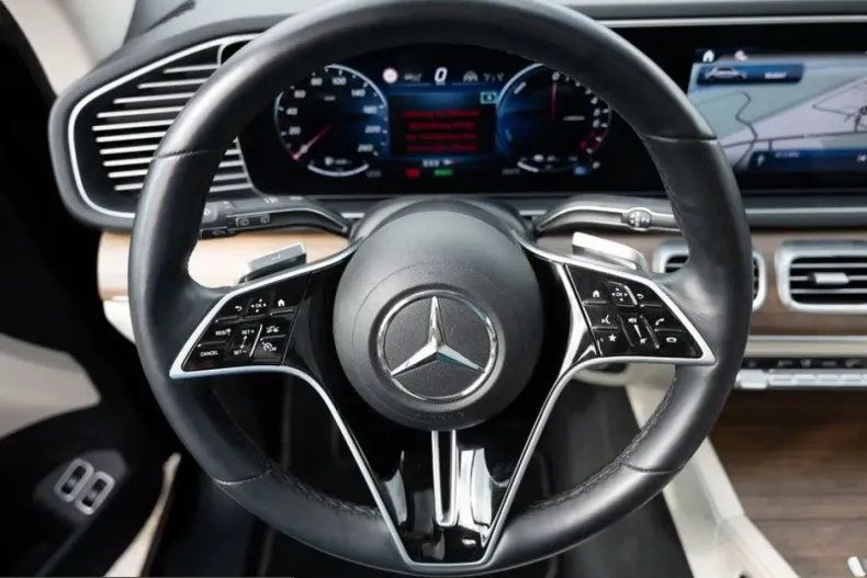 Mercedes-Benz GLE 400 (Clasa GLE) din 2024 cu 33.542 km - oferta MER235932 - foto 4