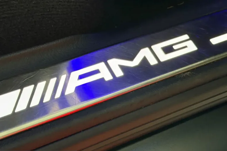 Mercedes-Benz G 63 AMG (Clasa G) din 2023 cu 35.508 km - oferta MER235942 - foto 39