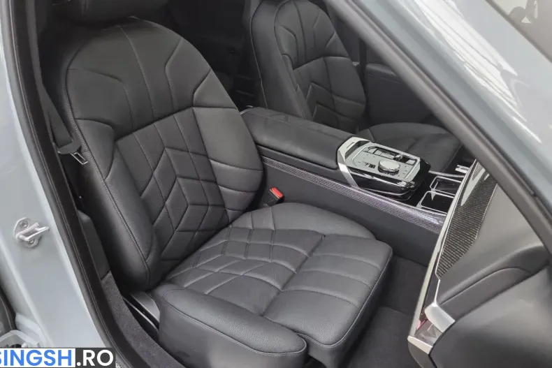 BMW 740 (Seria 7) din 2025 cu 5.950 km - oferta BMW235947 - foto 34