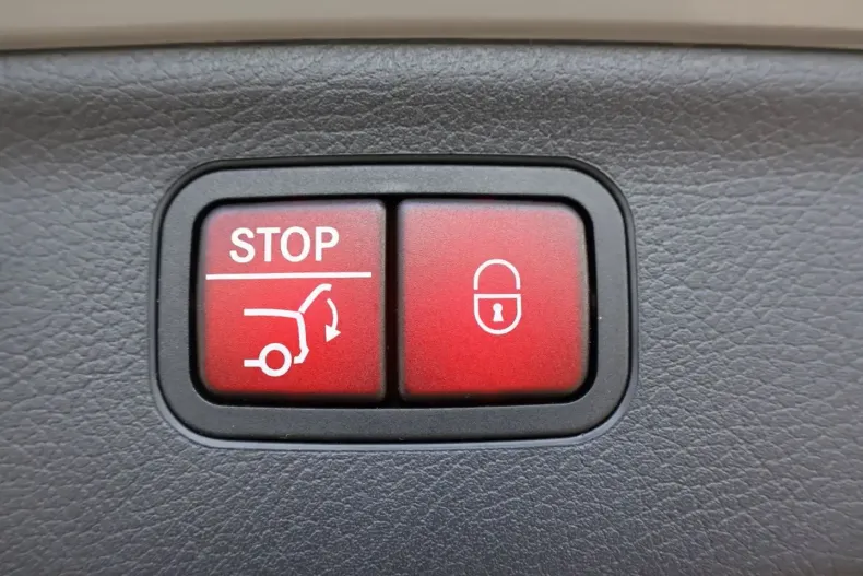 Mercedes-Benz EQS SUV (Clasa GLS) din 2024 cu 28.029 km - oferta MER235957 - foto 11