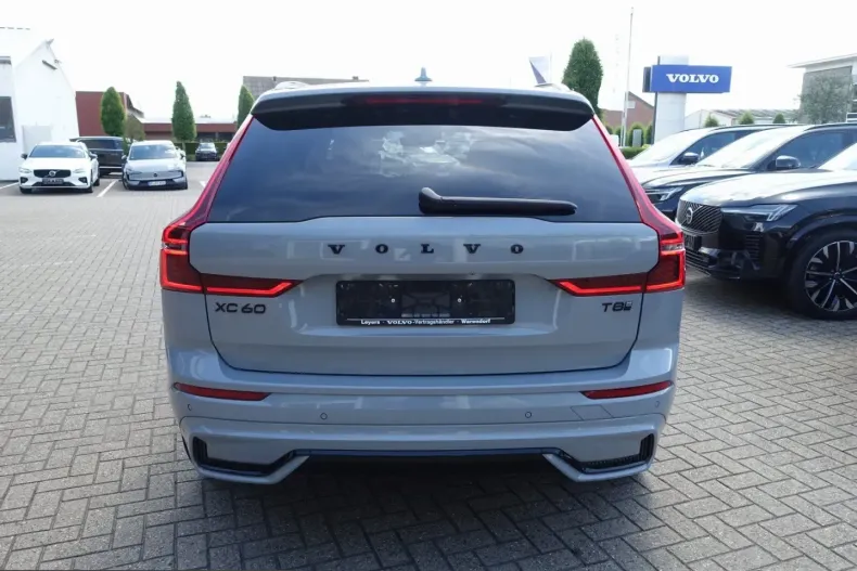 Volvo XC60 din 2025 cu 12.200 km - oferta VOL235974 - foto 4