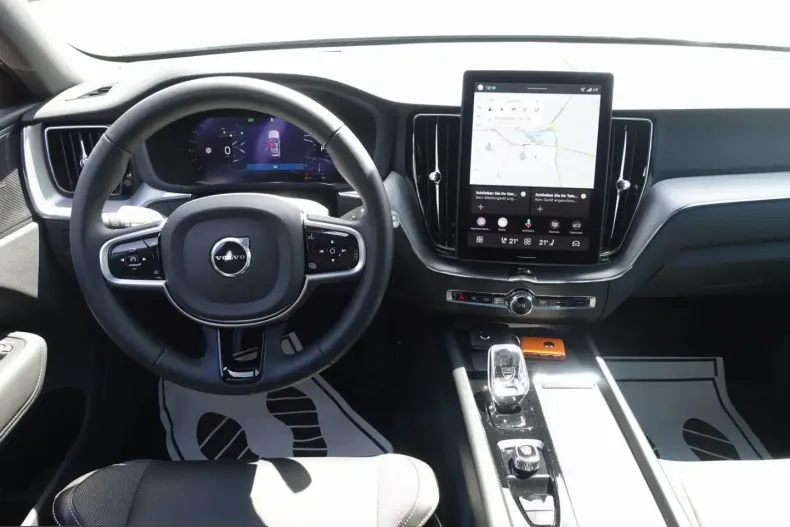 Volvo XC60 din 2025 cu 12.200 km - oferta VOL235974 - foto 12