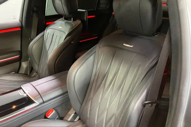 Mercedes-Benz S 63 AMG (Clasa S) din 2024 cu 72.500 km - oferta MER235982 - foto 17