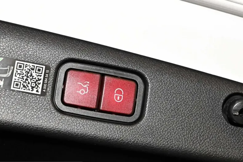 Mercedes-Benz E 53 AMG (Clasa E) din 2025 cu 14.982 km - oferta MER236005 - foto 24