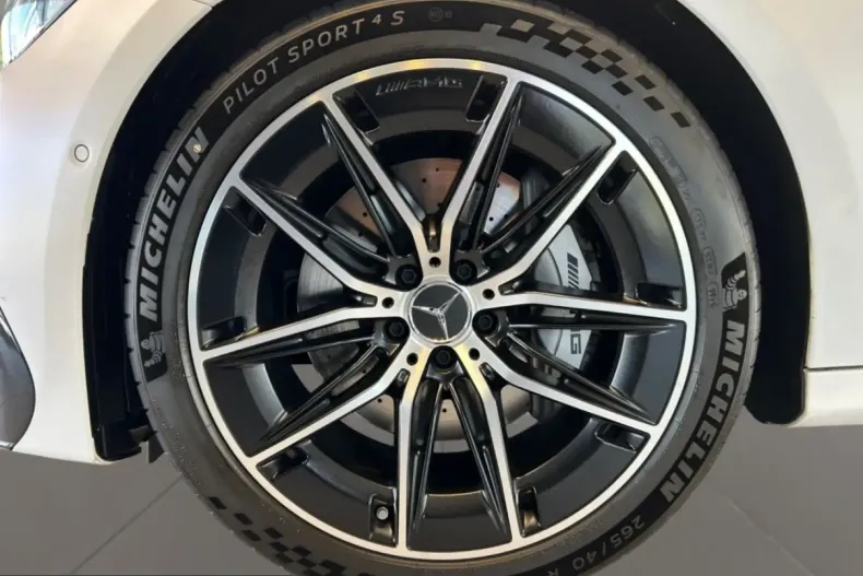 Mercedes-Benz E 53 AMG (Clasa E) din 2025 cu 16.375 km - oferta MER236007 - foto 6