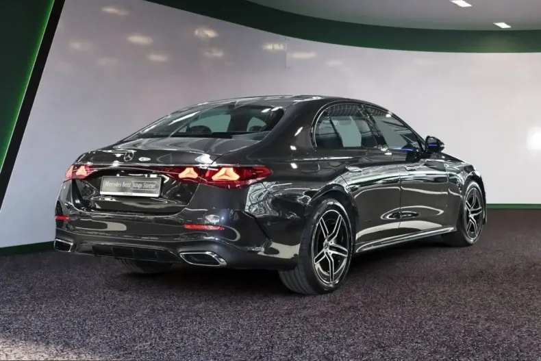 Mercedes-Benz E 450 (Clasa E) din 2025 cu 4.987 km - oferta MER236009 - foto 3