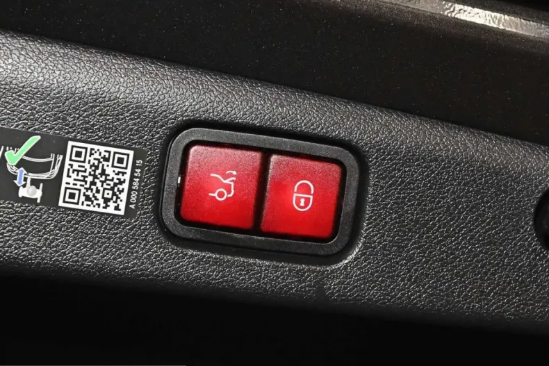 Mercedes-Benz E 450 (Clasa E) din 2025 cu 4.987 km - oferta MER236009 - foto 23