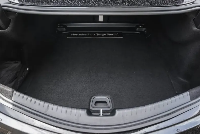Mercedes-Benz CLE 180 (Clasa CLE) din 2025 cu 6.860 km - oferta MER236029 - foto 6